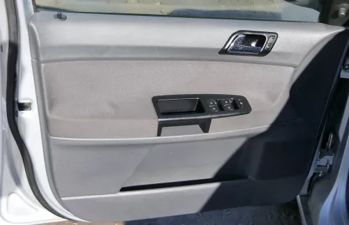 1x VW Polo 9N 9N3 Türverkleidung Verkleidung Tür vorne links  4/5-Türer dunkel