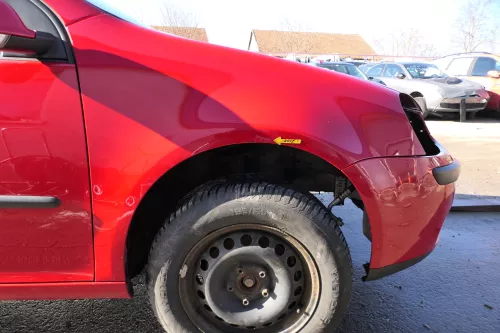 VW Golf 5 V 1K Kotflügel vorne rechts rot LY3D - Rost