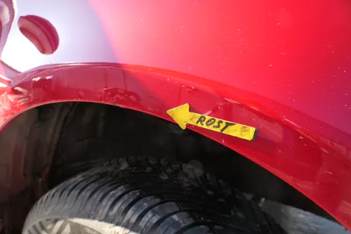 VW Golf 5 V 1K Kotflügel vorne rechts rot LY3D - Rost (174001)