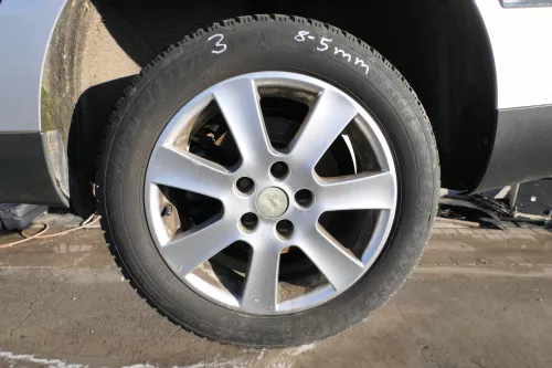 Passat 3C Golf Reifen Winterreifen 205/55 R16 91T Alufelgen Felgen 5-6mm Borbet (174050)