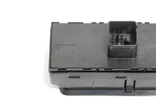 VW Polo 6R ektrischer Fensterheber Schalter vorne links 4-Fach (174169)