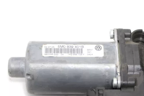 VW Golf 5 Plus ektrischer Fensterheber Motor hinten links 5m0839401B (174225)