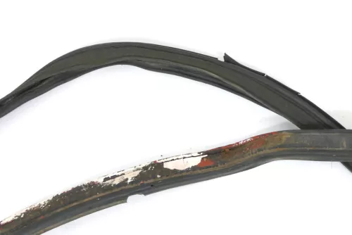 VW Caddy 9KTürdichtung Dichtung Tür hinten Heckklappe Klappe Kofferraum (174311)