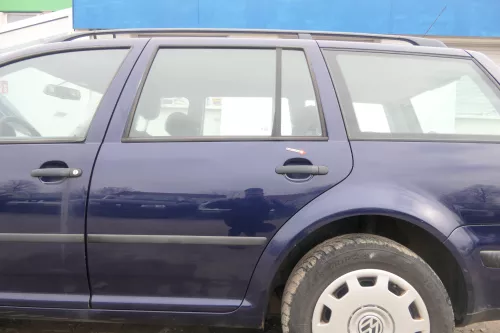 VW Golf 4 Bora Tür hinten links nur Kombi / Variant blau LB5N indigoblau ohne An (174496)