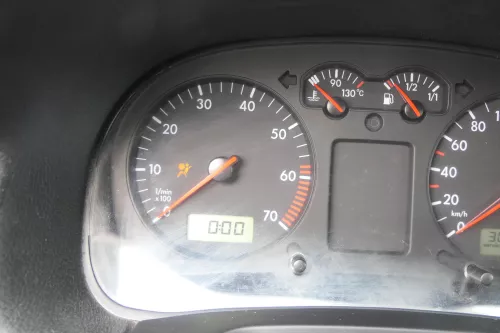 VW Golf 4 Tacho Tachometer Kombiinstrument 307.000km 1J0919861 1,4 16V 75PS 55kw (174540)