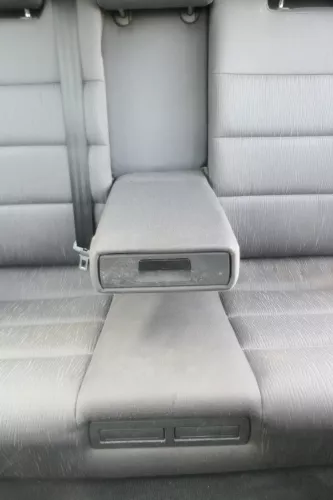 Audi A6 4B Avant Kombi Rückbank Rücksitzbank Sitz Rücksitz 3 Punkt onyx (174562)