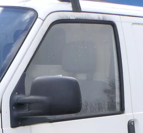 VW T4 vorne links Fenster Scheibe in Tür Caravelle Multivan Fensterscheibe