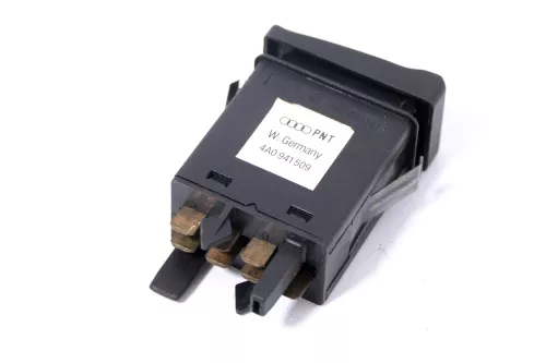 Audi 80 A6 4A Warnblinker Relais Warnblinkerschalter Schalter 4A0941509 Knopf (174691)