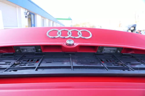 Audi A4 B5 Limousine Griff Heckklappe Heckklappengriff rot LY3H biscaBj.1999 (174781)