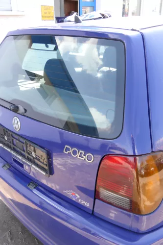 VW Polo 6N Heckklappe Klappe hinten Kofferraumklappe mit Scheibe blau LD5D (174807)