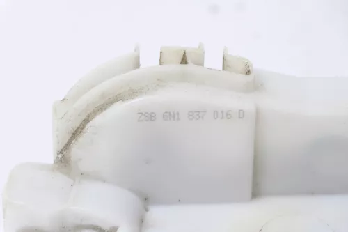 Polo 6N 6N2 Stellmotor Tür Türschloß KEINE Zentralverriegelung rechts 6N1837016 (174814)