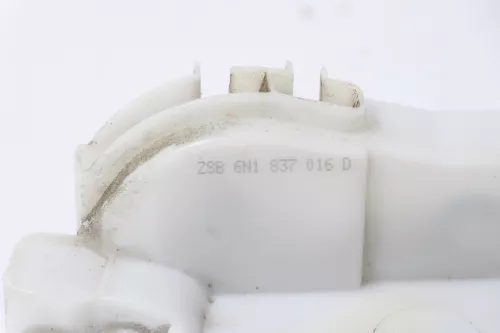 Polo 6N 6N2 Stellmotor Tür Türschloß KEINE Zentralverriegelung rechts 6N1837016 (174814)