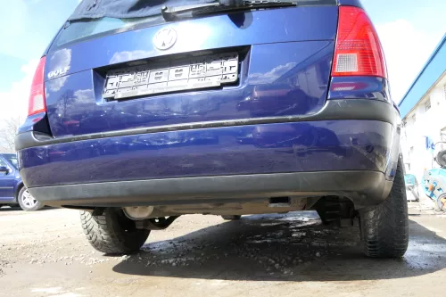 VW Golf 4 Kombi Avant Stoßstange hinten Heckstoßstange Stoßfänger blau LB5N