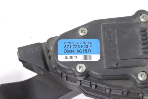 Audi A2 8Z elektrisches Gaspedal Geber Gas 8Z1723523F TDI Schaltgetriebe (174862)