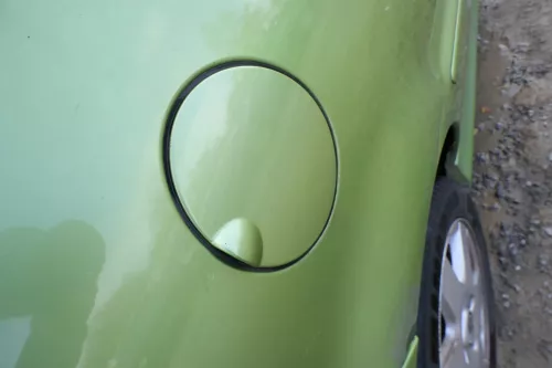 VW Polo 6N2 6N Tankdeckel Deckel Tank Tankverschluß grün LA6M
