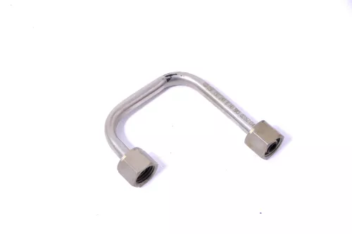 A3 VW Golf Leitung Benzin Hochdruckpumpe Druckrohr 03F130241B CBZA CBZB