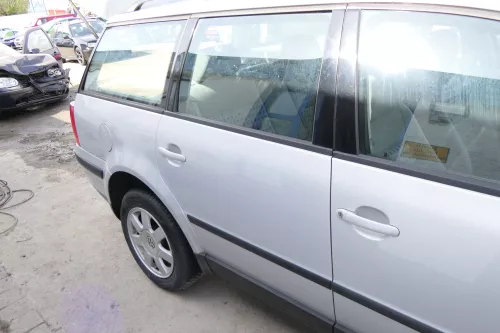 VW Passat 3B 3BG 3B6 Kombi Avant Tür hinten rechts mit Scheibe grau silber LB7Z (175104)