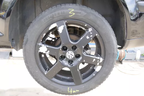 4x Golf 4 Bora Alufelgen Felgen 205/55 R16 Winterreifen Reifen KBA 46661 2x 6mm (175146)