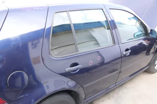 VW Golf 4 Limousine Tür hinten rechts blau LC5H (KEINkombi) (175247)