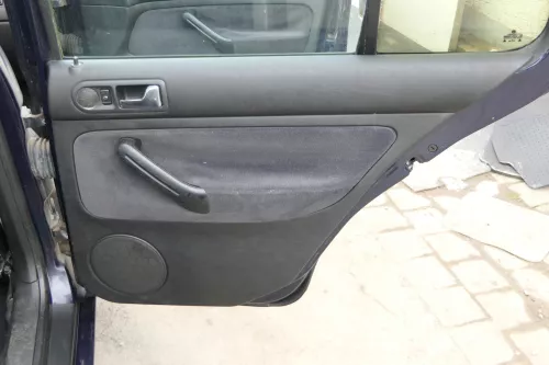 1x VW Golf 4 1J Limousine Türverkleidung Verkleidung Tür hinten rechts schwarz