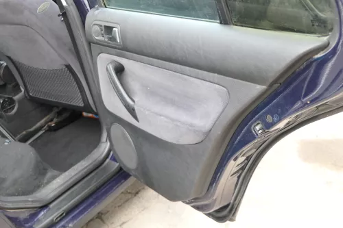 1x VW Golf 4 1J Limousine Türverkleidung Verkleidung Tür hinten rechts schwarz (175252)