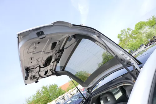 Audi A2 Heckklappe Klappe hinten Kofferraumklappe silber LY7W mit Scheibe (175265)
