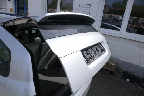 Audi A2 Heckklappe Klappe hinten Kofferraumklappe silber LY7W mit Scheibe (175265)
