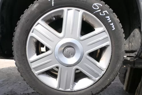 1x Audi A2 Alufelge Felge original 8Z0601025C 6j x15H2 ET37           1