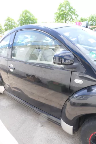 VW New Beetle 1C 9C Tür vorne rechts Beifahrertür schwarz L041 -OHNE Anbauteil (175363)