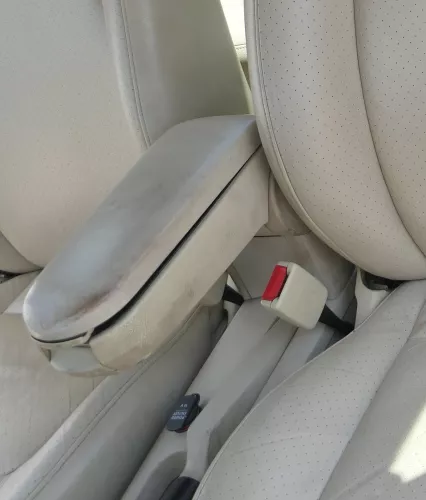 VW New Beetle 9C Mittelarmlehne Armlehne original mitte creme beige Leder besch (175388)