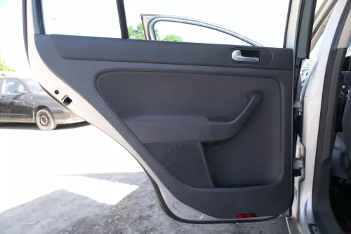 1x Golf Plus 5M Türverkleidung Verkleidung Tür hinten links schwarz