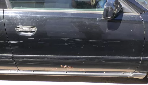 Audi A4 B5 Tür vorne rechts schwarz LY9B (Leiste+Griff beachten) Facelift brilli