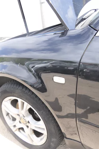 Audi A6 4B Kotflügel vorne links  schwarz LN4J (bis ca.Mitte 2001passend (175622)