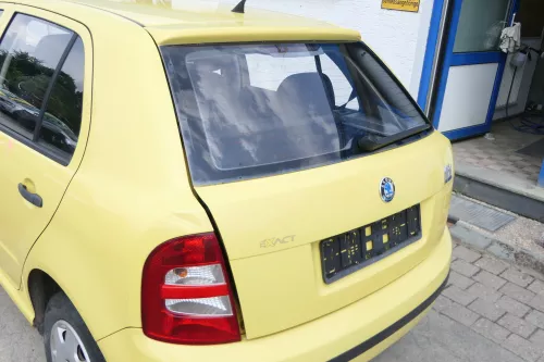 Skoda Fabia 6Y6 Schrägheck Heckklappe Kofferraumklappe hinten gelb LF1R Scheibe (175769)