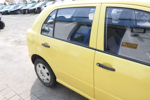 Skoda Fabia 6Y Limousine Schrägheck Tür hinten rechts gelb LF1R (175772)