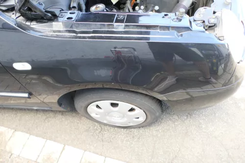 VW Lupo Kotflügel vorne rechts schwarz L041 (175818)