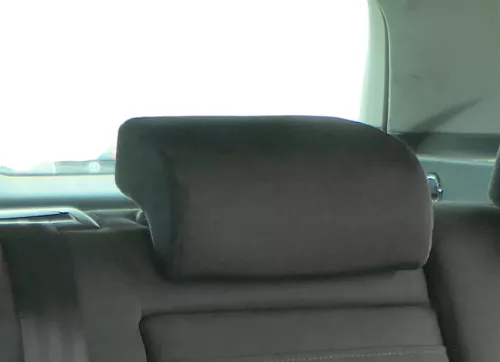 VW Passat 3C Kopfstütze Sitz Sitze hinten in der Mitte schwarz 3C0885902G 92V (175924)