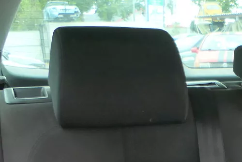 1x Passat 3C Kopfstütze Sitz Sitze hinten rechts / links schwarz 3C0885901G 92V (175925)