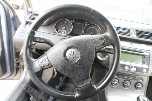 Passat 3C Mittelkonsole Verkleidung Klappe Abdeckung Dekor alu/dark rhodium (175933)