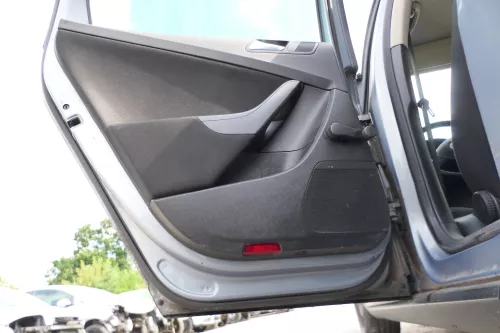 VW Passat 3C Variant Türverkleidung Verkleidung Tür hinten links schwarz (175962)
