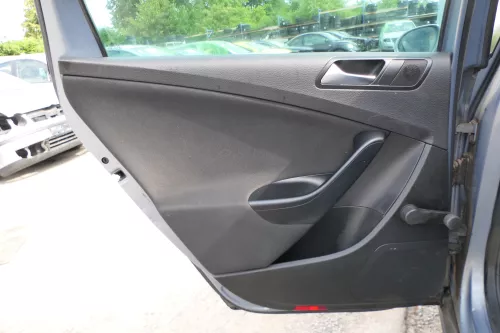 VW Passat 3C Variant Türverkleidung Verkleidung Tür hinten links schwarz