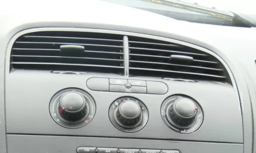 Seat Alatea 5P Mittelkonsole Verkleidung über Radio Klappe Lüftungsdüse schwarz