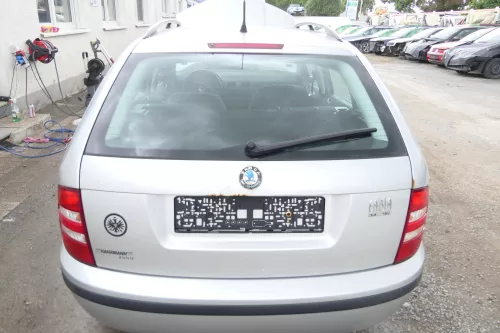 Skoda Fabia 6Y Kombi Stufenhec Stoßstange hinten Heckstoßstange grau silber LF7T (176025)