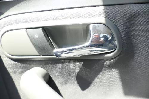 1x Seat Ibiza 6L Türverkleidung Verkleidung Tür vorne rechts 2/3-Türer Griff (176101)