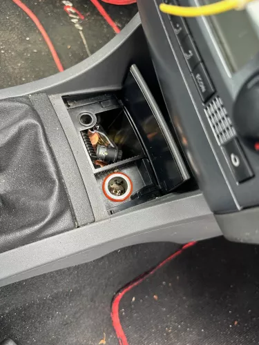 Seat Ibiza 6L Aschenbecher Zigarettenanzünder vorne grau silber (176104)