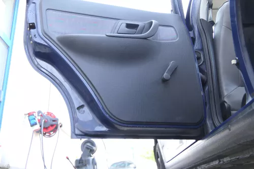 1x Polo Kombi bis Bj.1999 Türverkleidung Verkleidung Tür hinten links (176142)