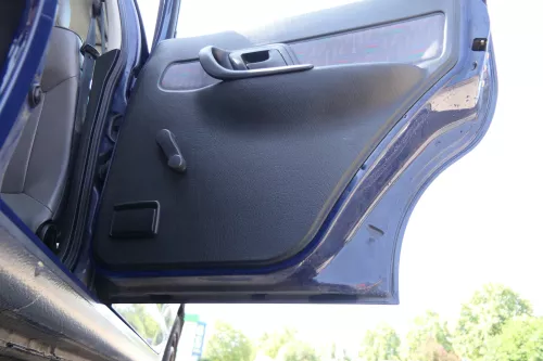 1x Polo Kombi bis Bj.1999 Türverkleidung Verkleidung Tür hinten rechts (176143)