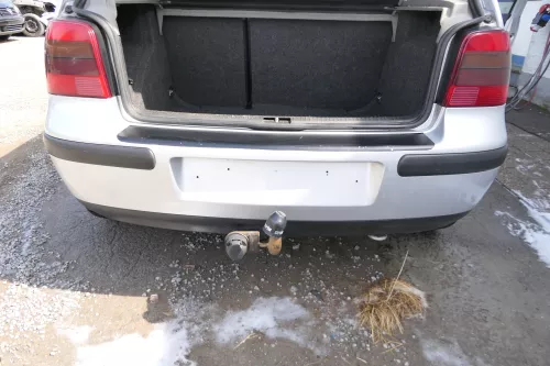 VW Golf 4 Limousine Stoßstange hinten Heckstoßstange Stoßfänger silber LA7W