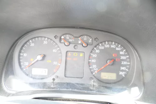 VW Golf 4 Tacho Tachometer Kombiinstrument 191.000km 1J0920805G TDI Diesel (176170)