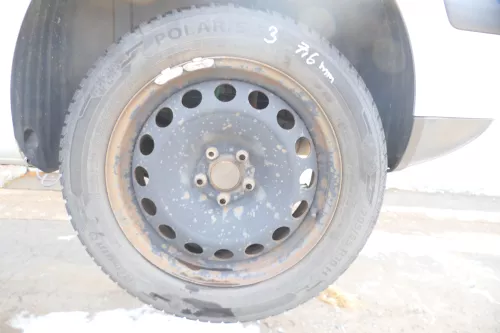 4x Golf 4 Bora Reifen Felgen 205/55 R16 Winterreifen 6-7mm M+S